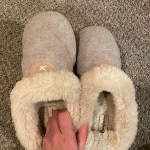 SLIPPERS